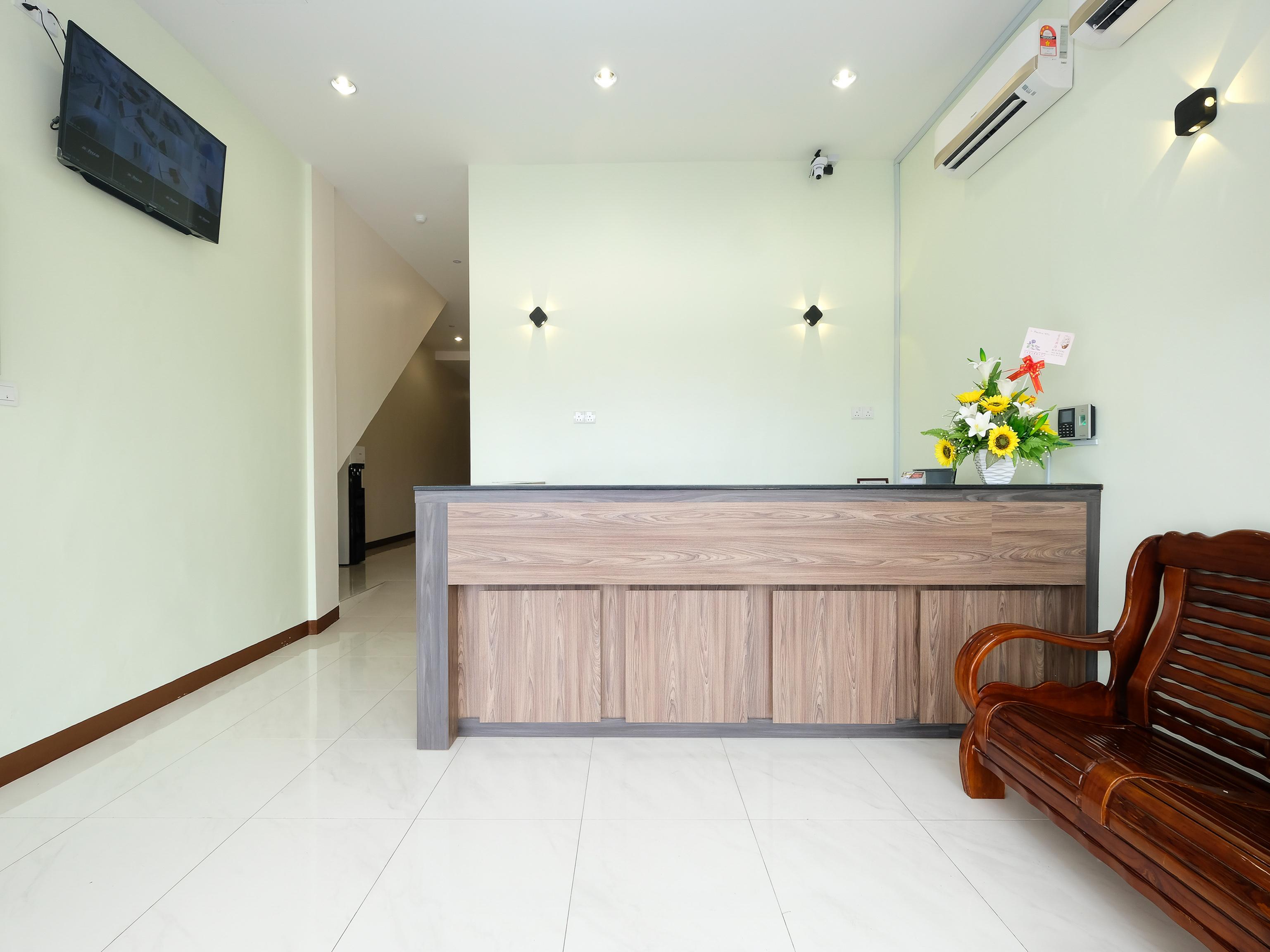 โอโย 43935 มันกาลิน โฮเต็ล Hotel กวนตัน ภายนอก รูปภาพ